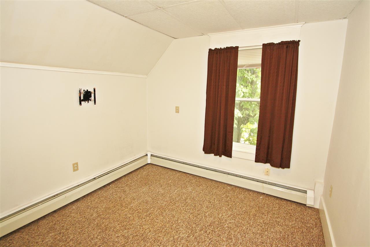 116 Charles Street Rochester, NH 03867 - Photo 14 of 33