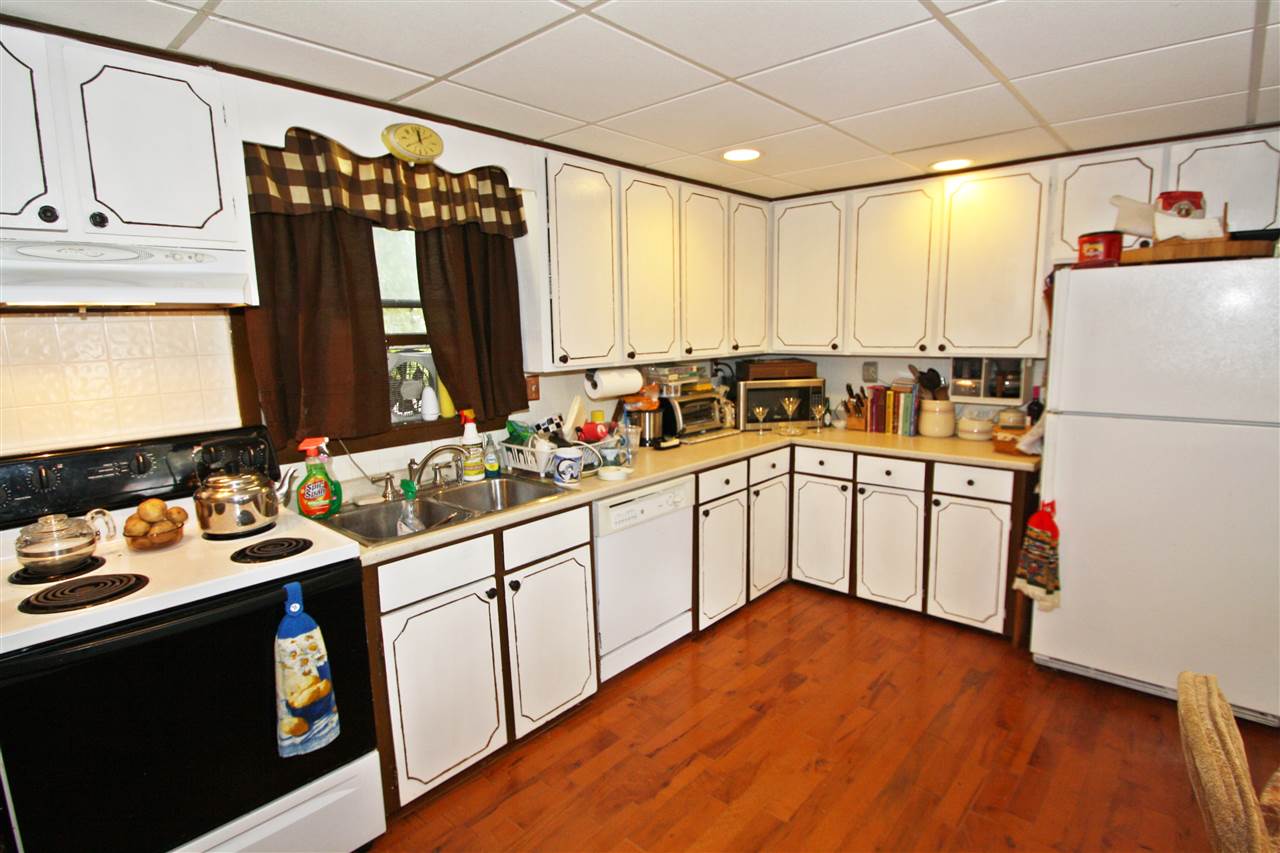 116 Charles Street Rochester, NH 03867 - Photo 19 of 33