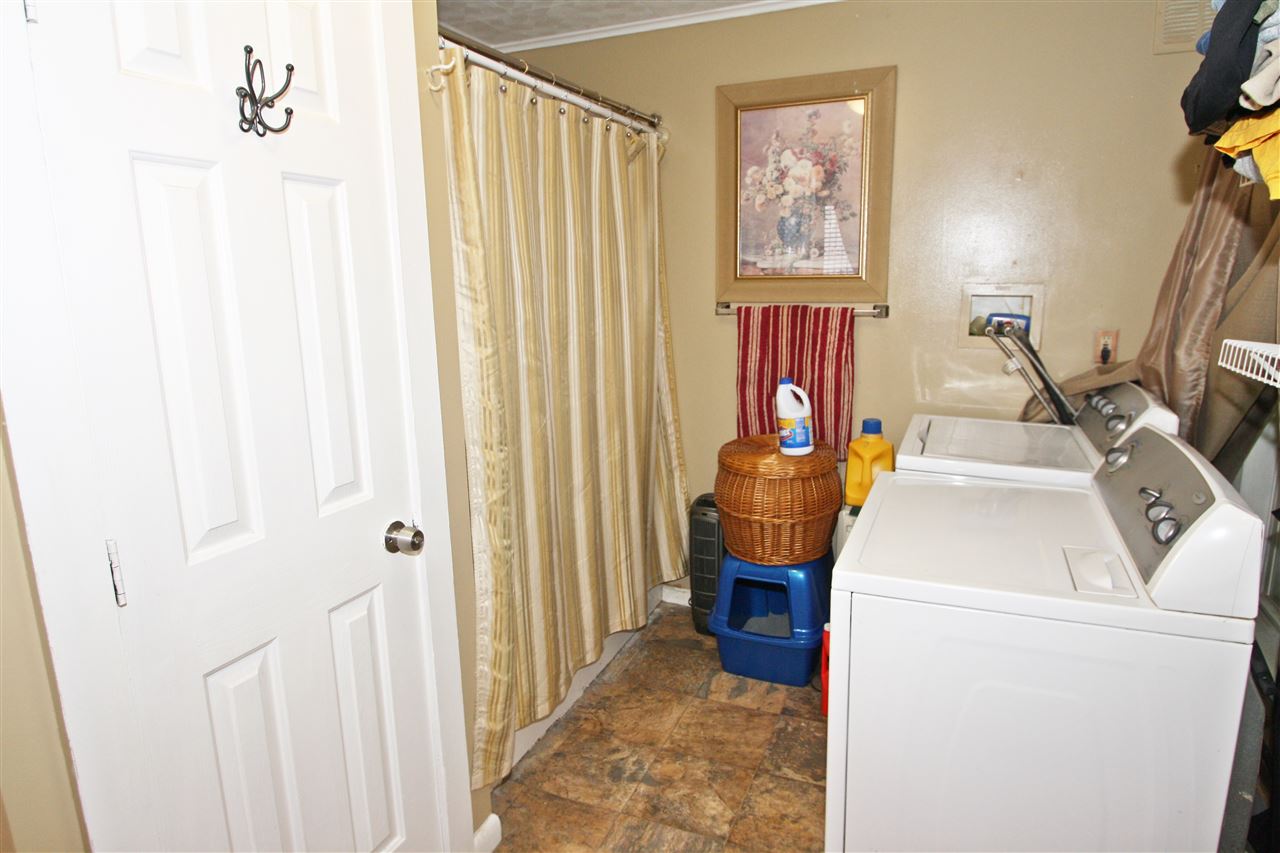 116 Charles Street Rochester, NH 03867 - Photo 25 of 33