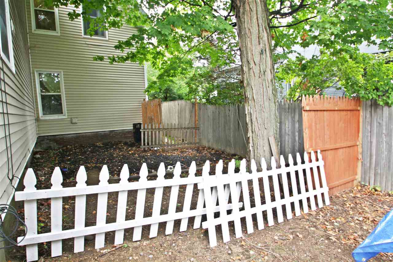 116 Charles Street Rochester, NH 03867 - Photo 32 of 33