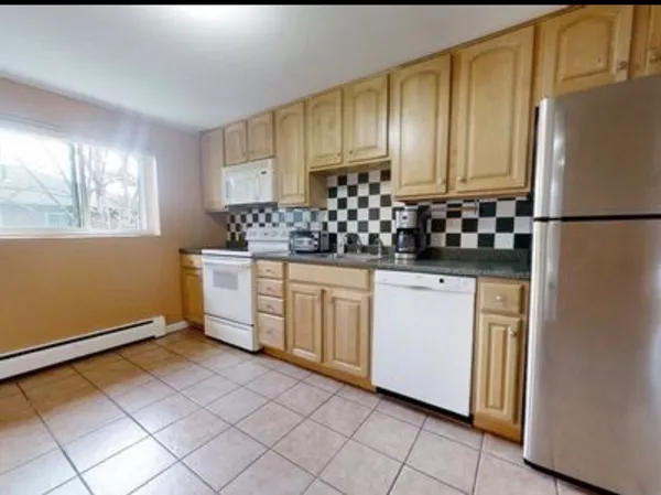 $2,650 | 50 Bryon Road, Unit 6, Chestnut Hill, MA 02467