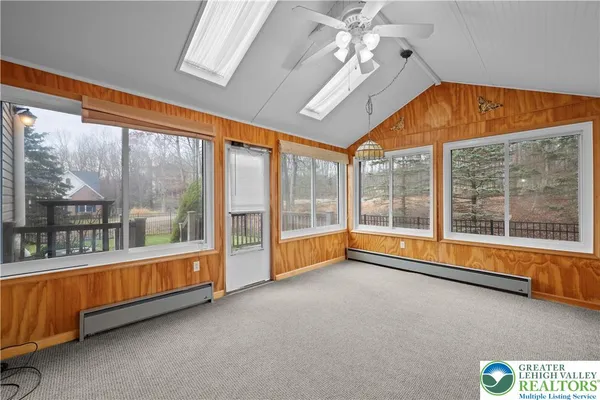 $499,900 | 2 Pinewood Circle, Hazleton, PA 18202