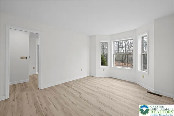 $499,900 | 2 Pinewood Circle, Hazleton, PA 18202