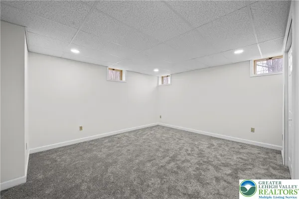 $499,900 | 2 Pinewood Circle, Hazleton, PA 18202