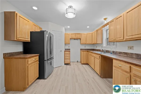 $499,900 | 2 Pinewood Circle, Hazleton, PA 18202