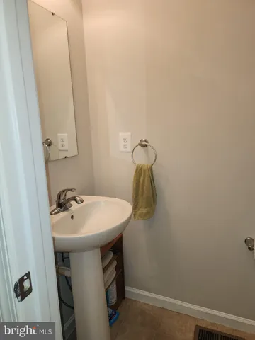 $465,000 | 2211 Sedgwick Drive, Remington, VA 22734