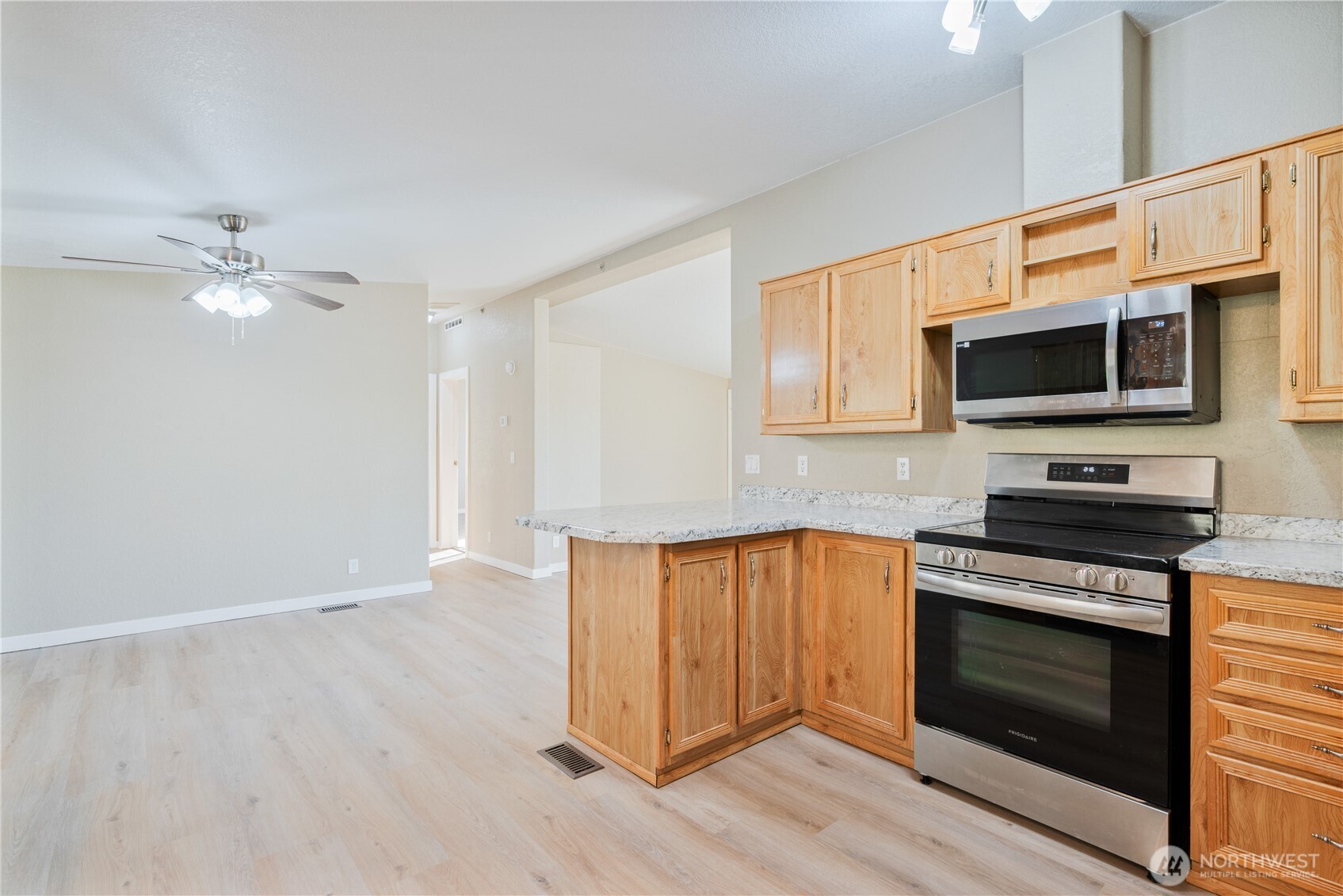 276 Alpenridge Road Kelso, WA 98626 - Photo 12 of 40