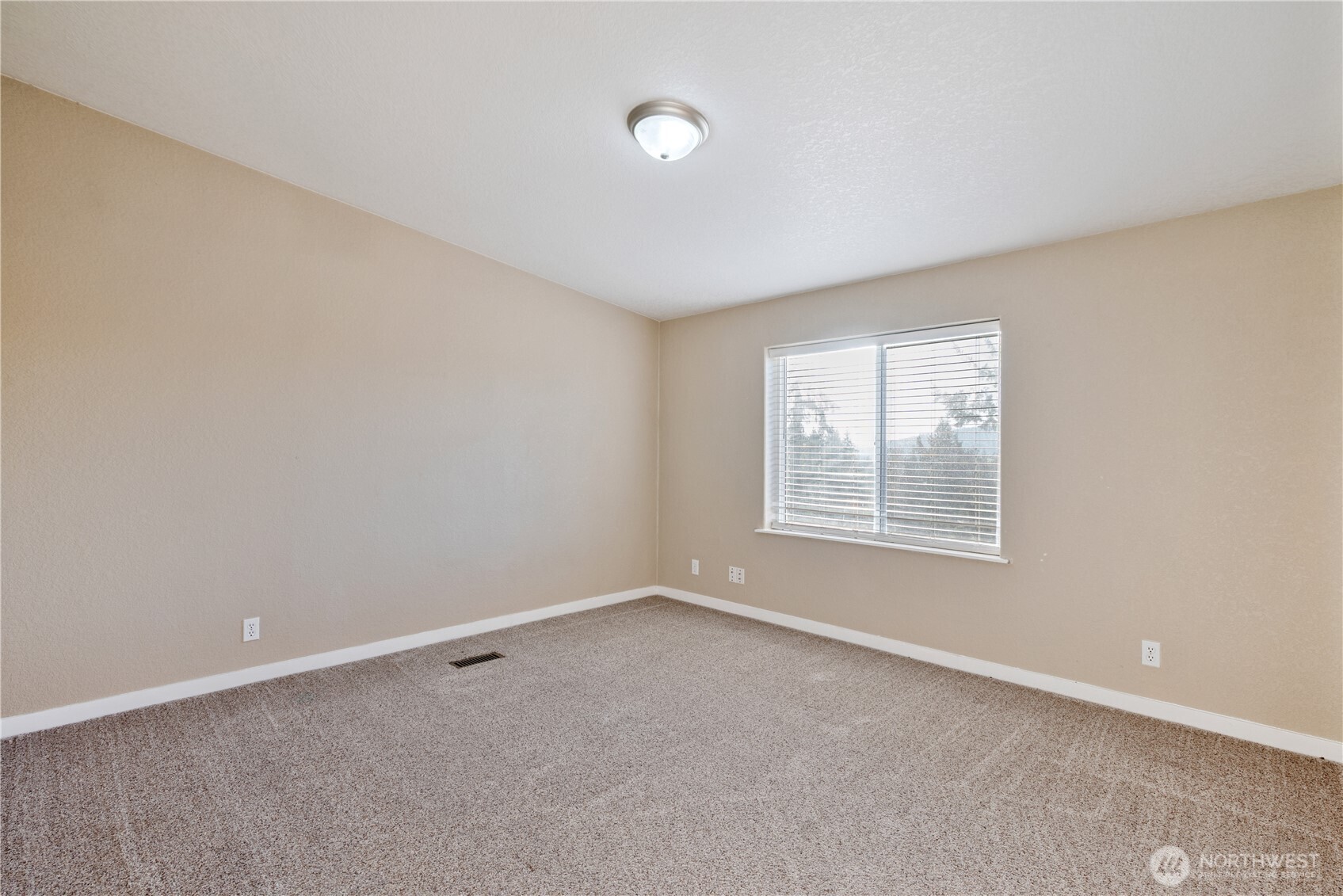 276 Alpenridge Road Kelso, WA 98626 - Photo 21 of 40