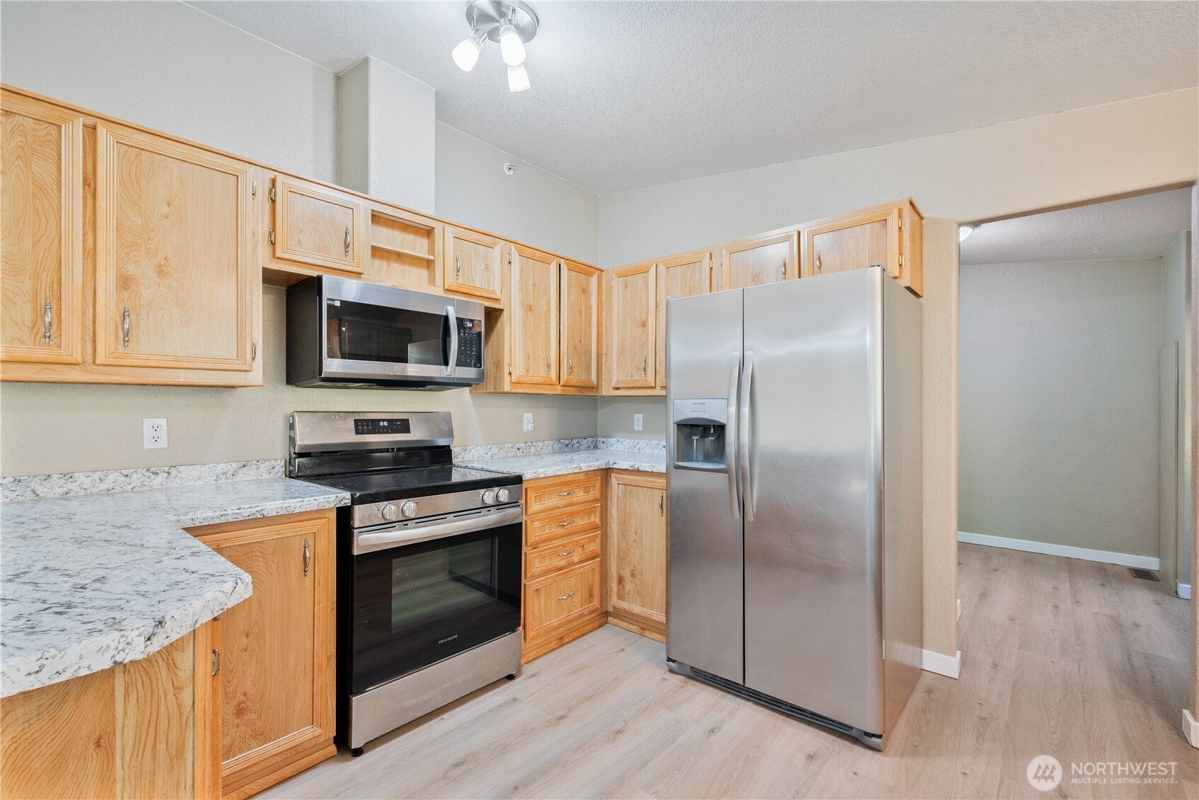 276 Alpenridge Road Kelso, WA 98626 - Photo 10 of 40