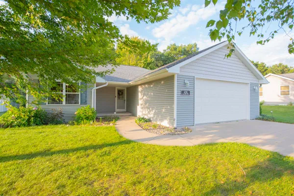 $379,900 | 420 Red Tail Drive, Amherst, WI 54406