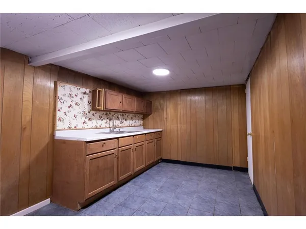 $2,400 | 118 13th Avenue South, South St. Paul, MN 55075