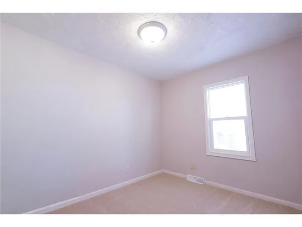 $2,400 | 118 13th Avenue South, South St. Paul, MN 55075