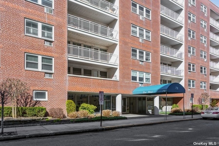 711 Shore Road, Unit 4D Long Beach, NY 11561 - Photo 1 of 1 Gallery Image 1