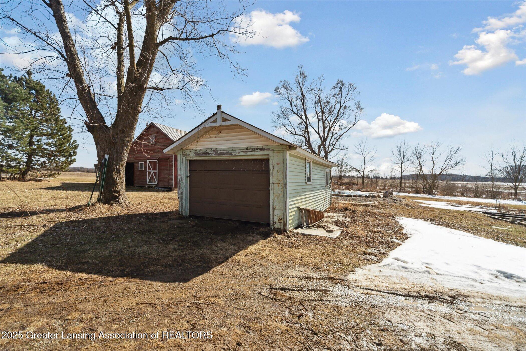 2614 East Walker Road St. Johns, MI 48879 - Photo 25 of 39 25-2614-E-Walker-Rd-St-Johns-MI-48879-Wi