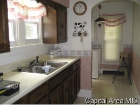 2533 South 9th Street Springfield, IL 62703 - Photo 4 of 12