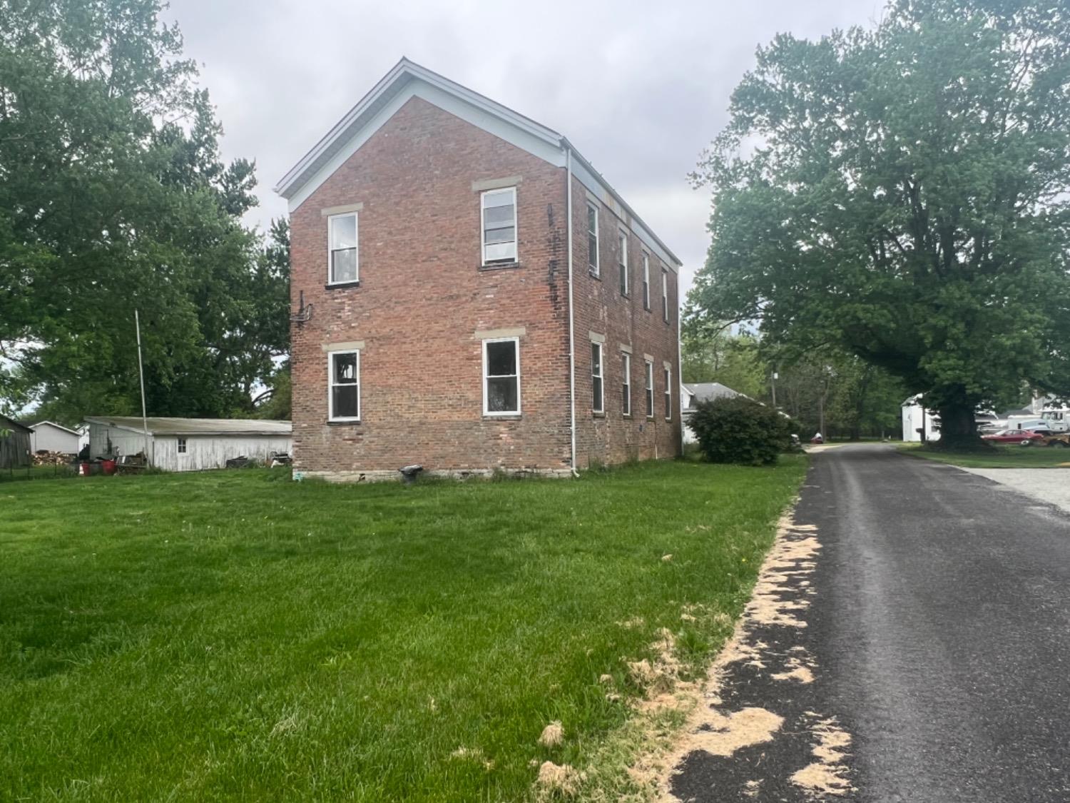 10186 Whitcomb Road Brookville, IN 47012 - Photo 2 of 9