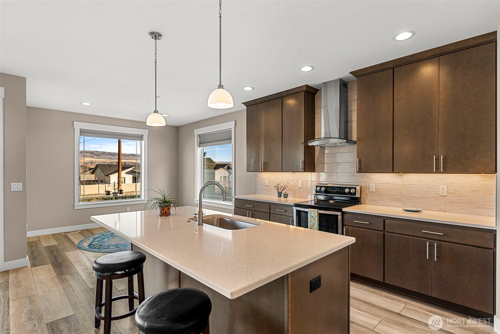 985 Spring Mountain Drive Wenatchee, WA 98801 - Photo 8 of 39