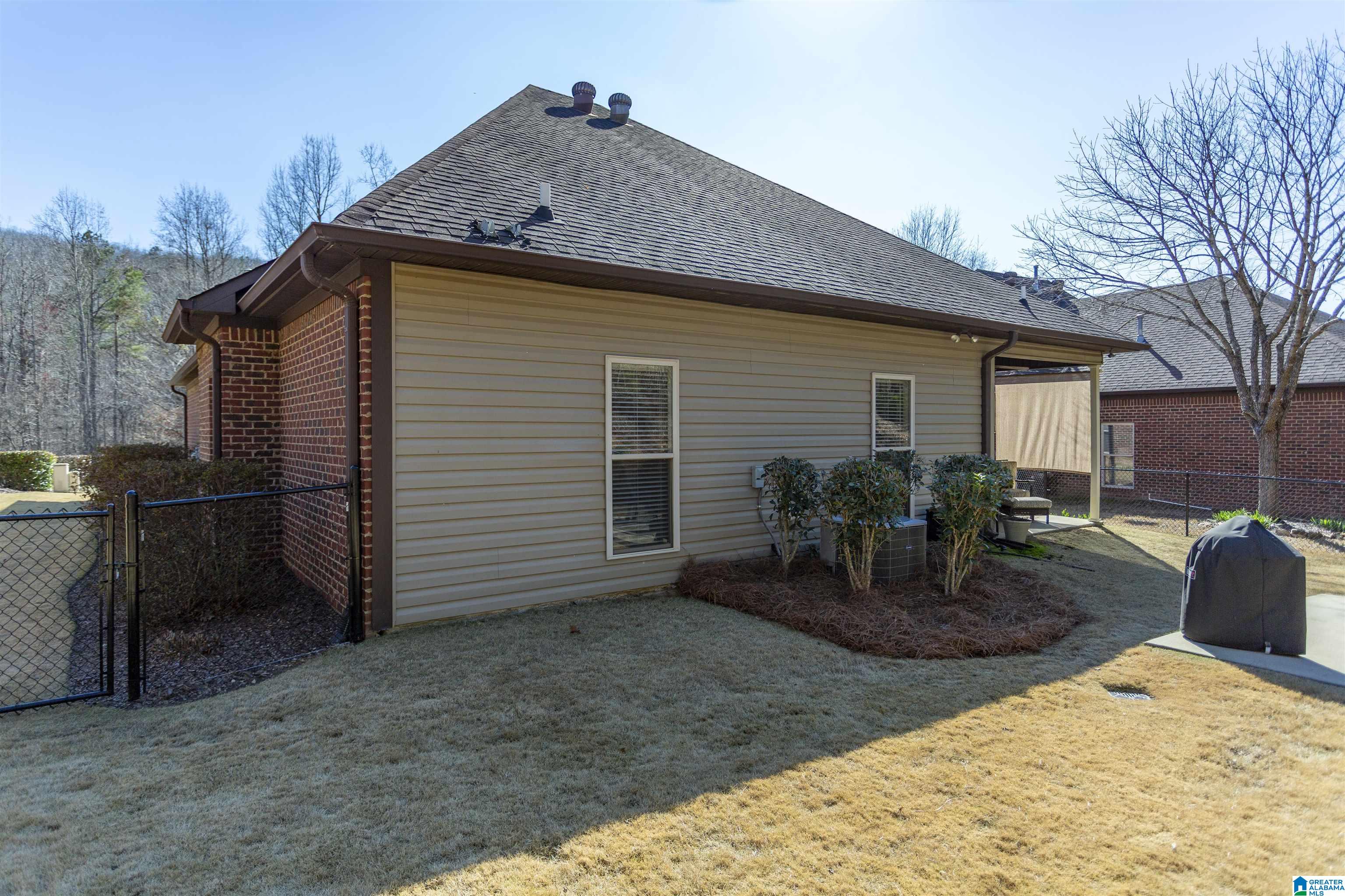406 Ballantrae Road Pelham, AL 35124 - Photo 7 of 51
