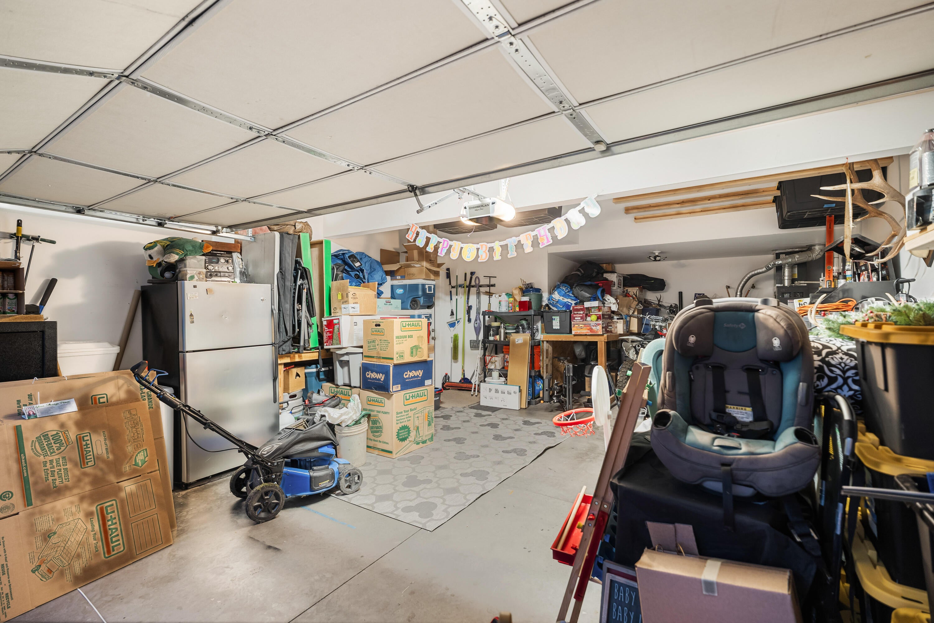 63201 Boyd Acres Road Bend, OR 97701 - Photo 28 of 32 28-Garage