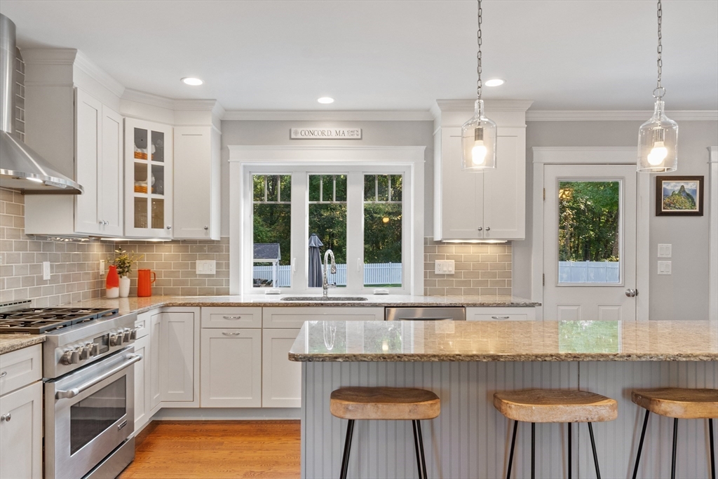 644 Old Bedford Road Concord, MA 01742 - Photo 11 of 25