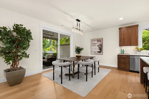 $2,975,000 | 815 130th Avenue Northeast, Bellevue, WA 98005