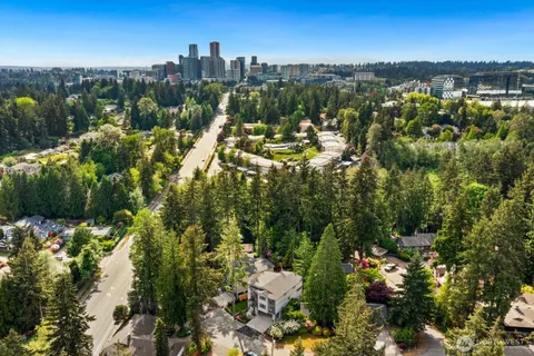 $2,975,000 | 815 130th Avenue Northeast, Bellevue, WA 98005