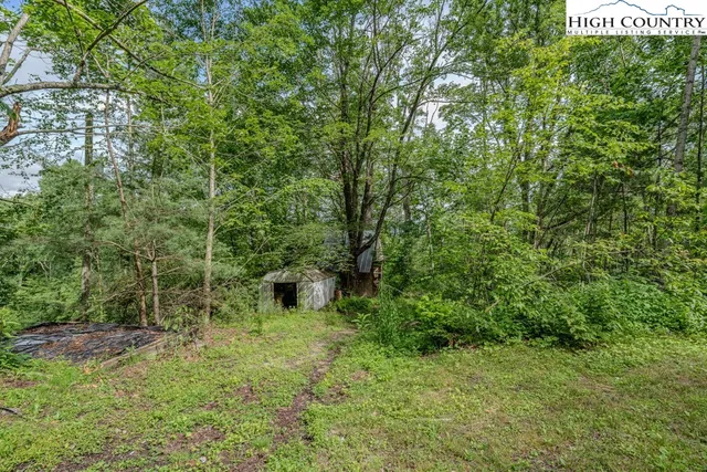 $259,000 | 876 Courtney Lane, Vilas, NC 28692