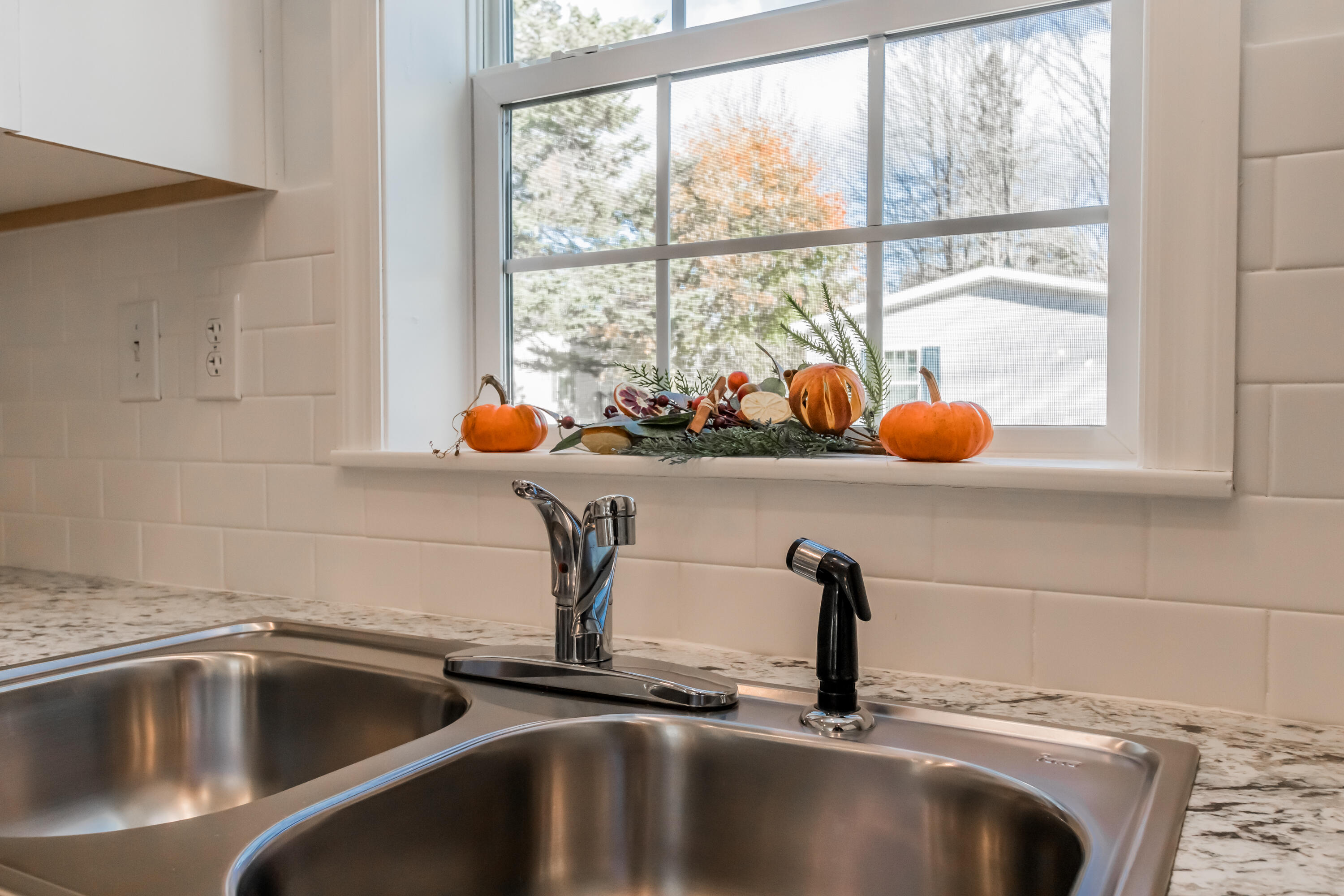 86 Ritzcraft Street Scarborough, ME 04074 - Photo 15 of 28 20231108SL-71053
