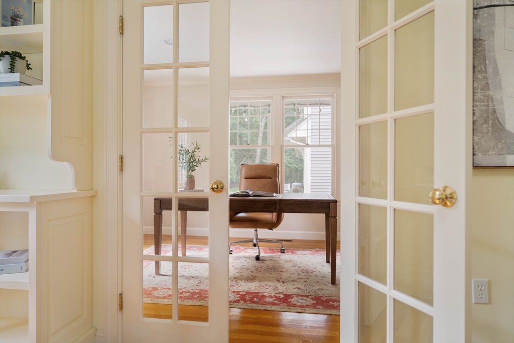 38 Fuller Brook Road Wellesley, MA 02482 - Photo 7 of 42