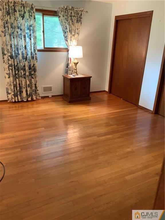 4 Deborah Drive Edison, NJ 08820 - Photo 18 of 20 Gallery Image 18