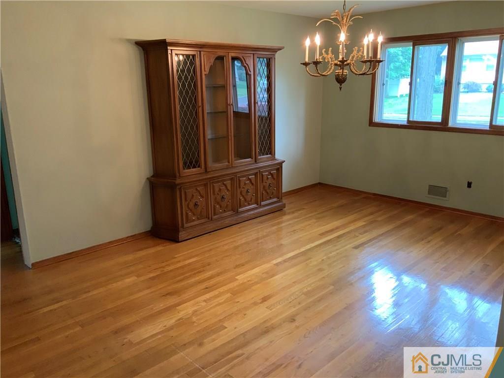 4 Deborah Drive Edison, NJ 08820 - Photo 9 of 20 Gallery Image 9