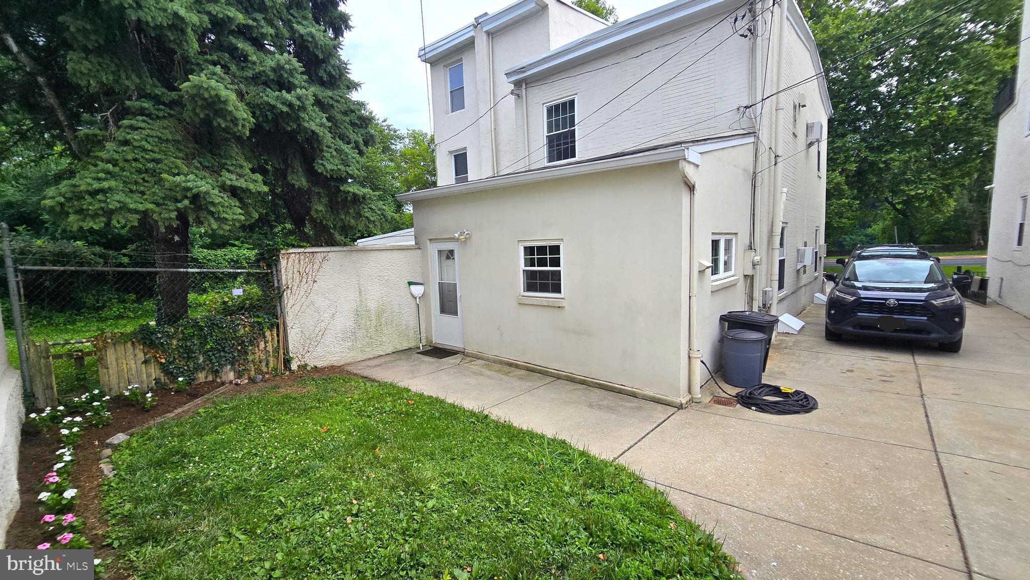 4261 River Road Bensalem, PA 19020 - Photo 2 of 17