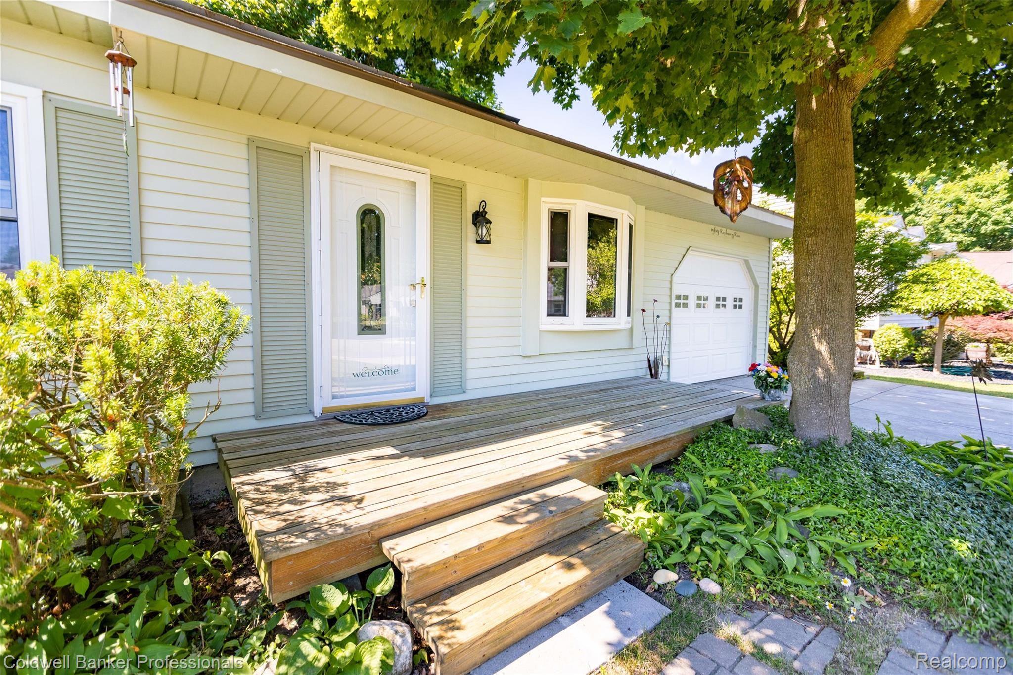 Front porch/deck