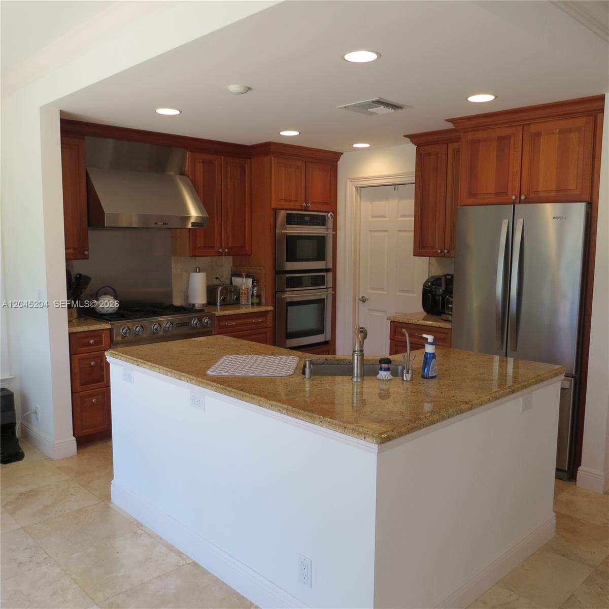 404 South Beach Road, Unit 404 Jupiter Island, FL 33455 - Photo 21 of 28