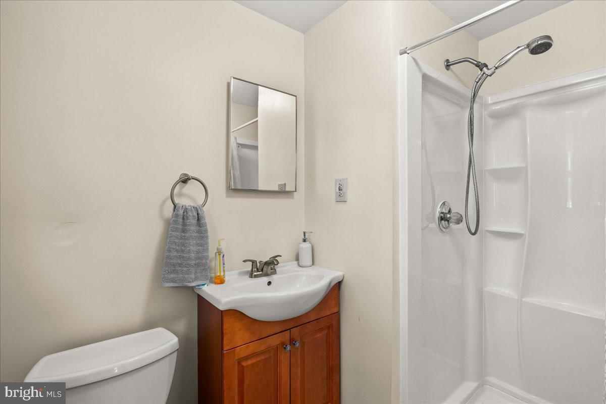 9442 Brentsville Road Manassas, VA 20112 - Photo 23 of 34 Full Bathroom Renovated 2025
