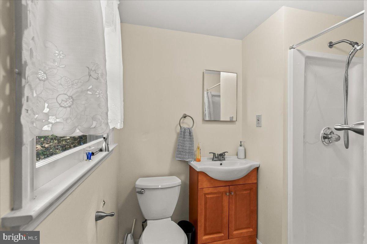 9442 Brentsville Road Manassas, VA 20112 - Photo 24 of 34 Full Bathroom Renovated in 2025