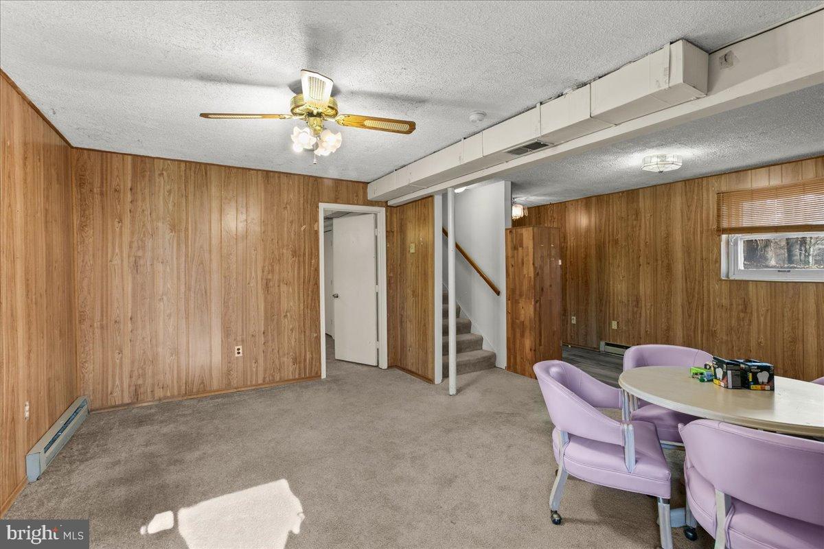 9442 Brentsville Road Manassas, VA 20112 - Photo 29 of 34 Cozy space with warm wood accents.