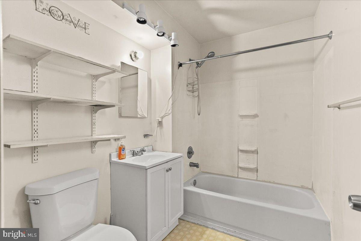 9442 Brentsville Road Manassas, VA 20112 - Photo 32 of 34 Full Bathroom in Basement