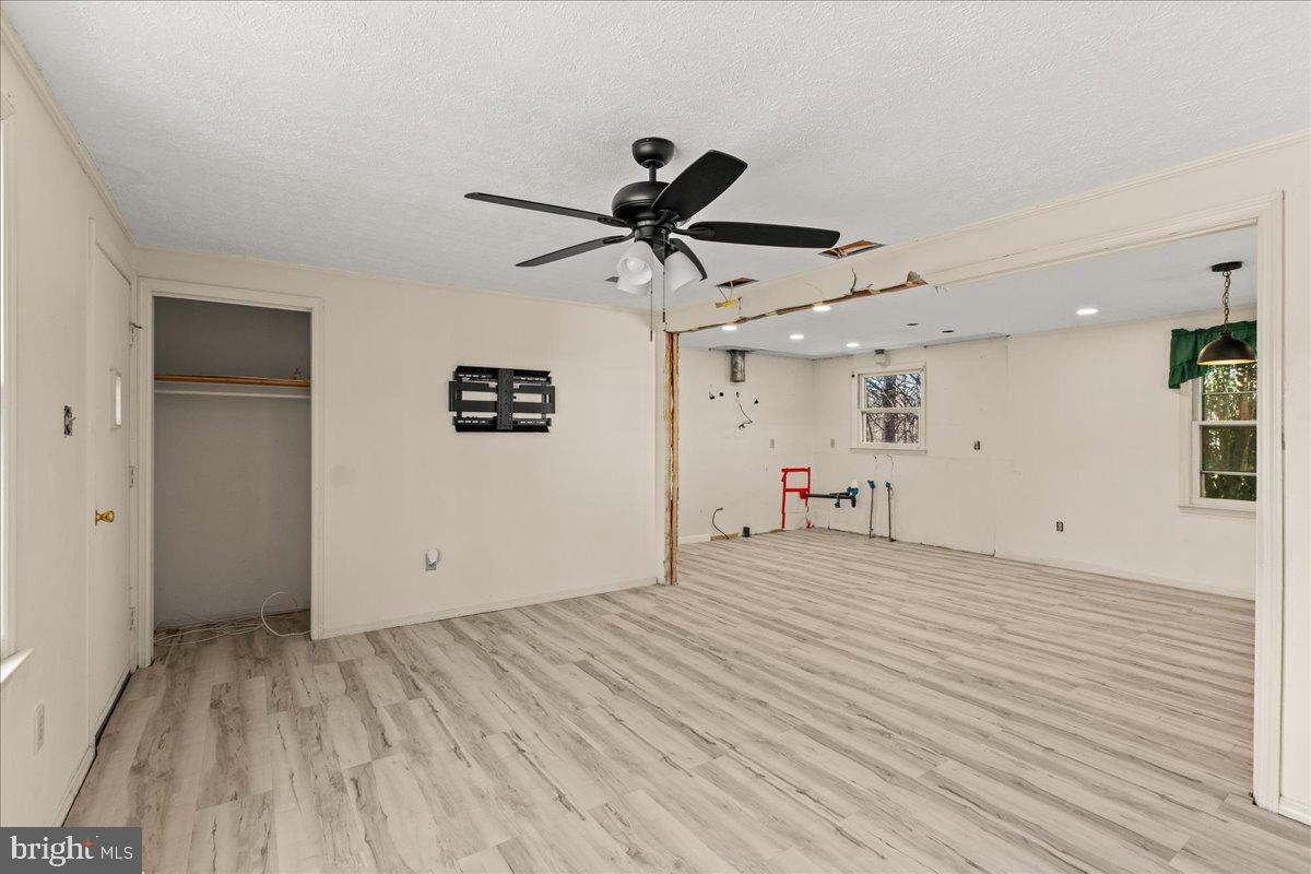 9442 Brentsville Road Manassas, VA 20112 - Photo 7 of 34 Bright living/dining/kitchen area with new LVP!