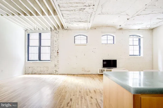 $3,000 | 437 New York Avenue Northwest, Unit Y2, Washington, DC 20001