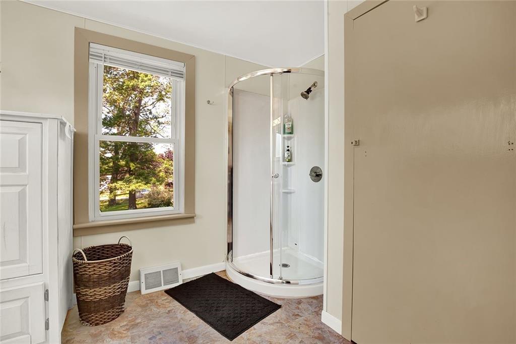 575 Stoystown Road Somerset, PA 15501 - Photo 15 of 26 a bathroom with a sink and a mirror