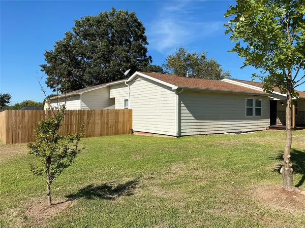 $1,995 | 6600 Herbert Road, Colleyville, TX 76034