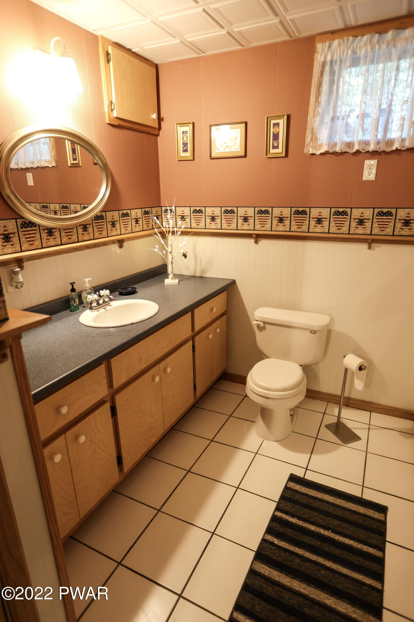 104 Cub Road Greeley, PA 18425 - Photo 19 of 31 Bathroom