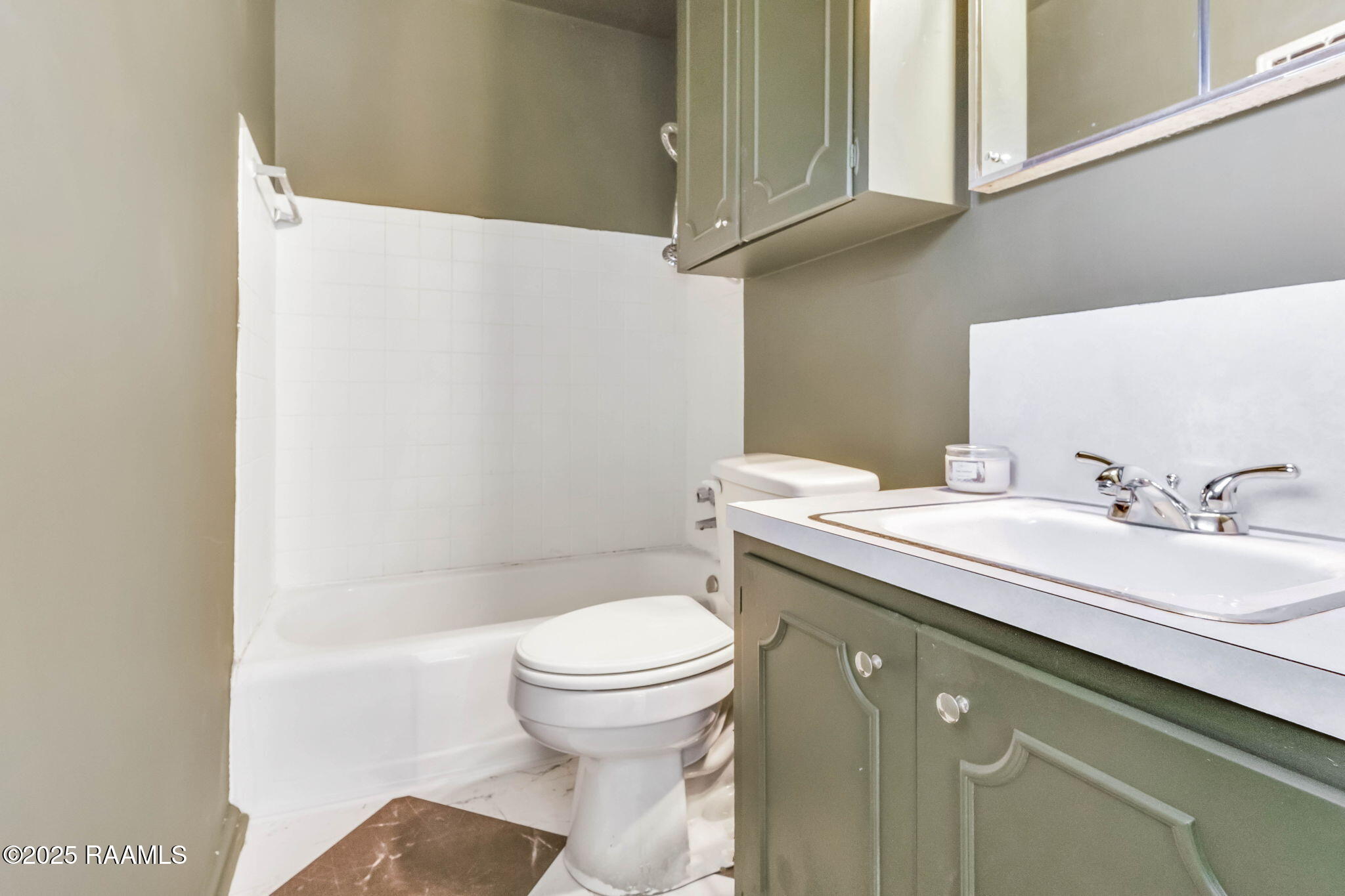 425 Normandy Road Lafayette, LA 70503 - Photo 10 of 15 10-web-or-mls-425 Normandy-11