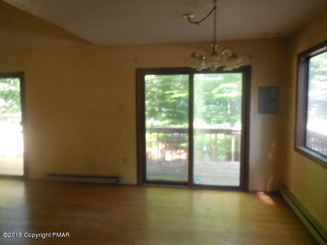 3333 Oberon Road Tobyhanna, PA 18466 - Photo 3 of 10 DSCN0285