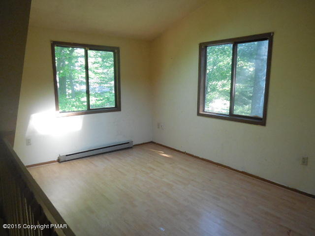 3333 Oberon Road Tobyhanna, PA 18466 - Photo 5 of 10 DSCN0288