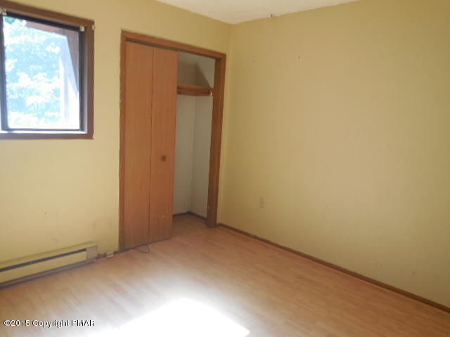 3333 Oberon Road Tobyhanna, PA 18466 - Photo 8 of 10 DSCN0291