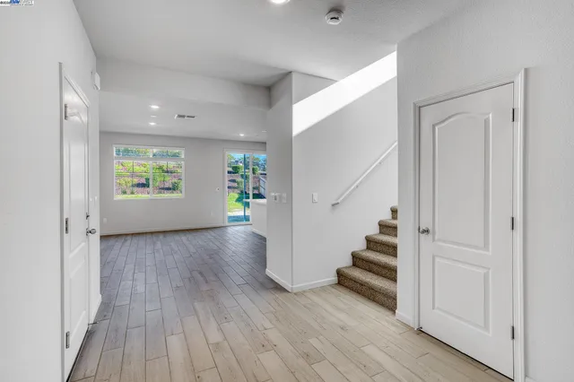 $924,800 | 4112 Markovich Court, Richmond, CA 94806