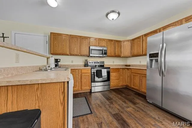 $260,000 | 270 Derek Drive, Hawk Point, MO 63349