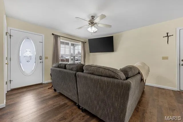 $260,000 | 270 Derek Drive, Hawk Point, MO 63349